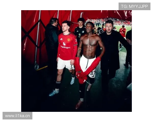 卡里克表白曼联赞梅努核心地位